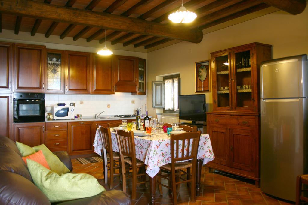 Villa Ca' Di Vestro San Giustino Valdarno Luaran gambar